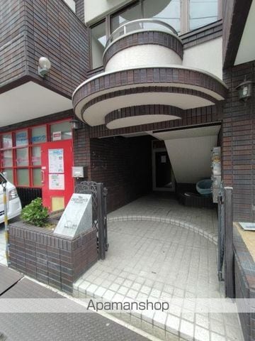 クレスト大津IIの玄関写真