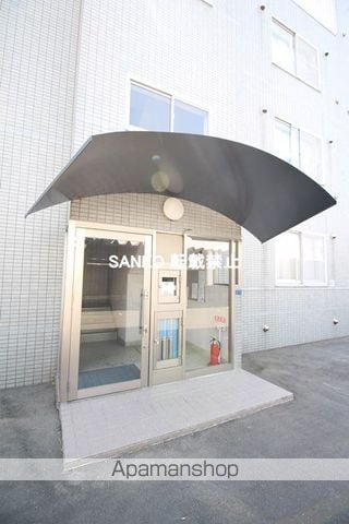 ルブランプルミエの玄関写真