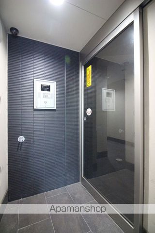 ロイヤルハイツ城山の玄関写真