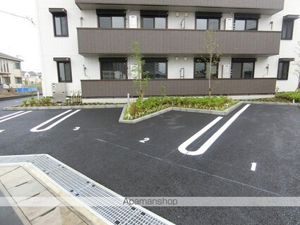 ティアラⅠ[3LDK/85.86m2]の駐車場2