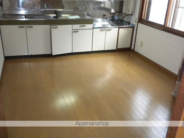 第一東南ハイツの内装写真