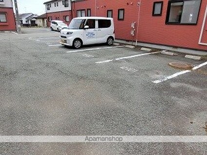 クローロンオクトスⅥ[2LDK/50.3m2]の駐車場