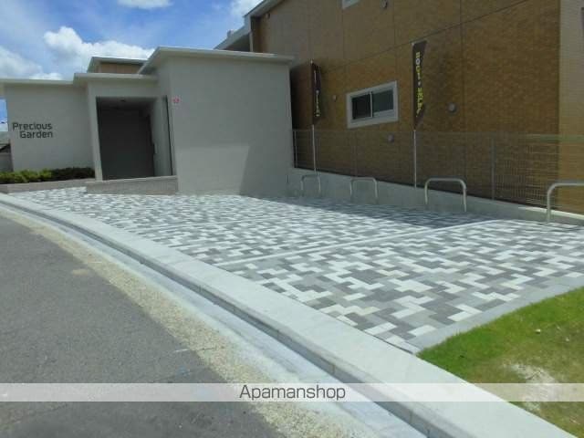 PRECIOUS GARDEN.の周辺写真