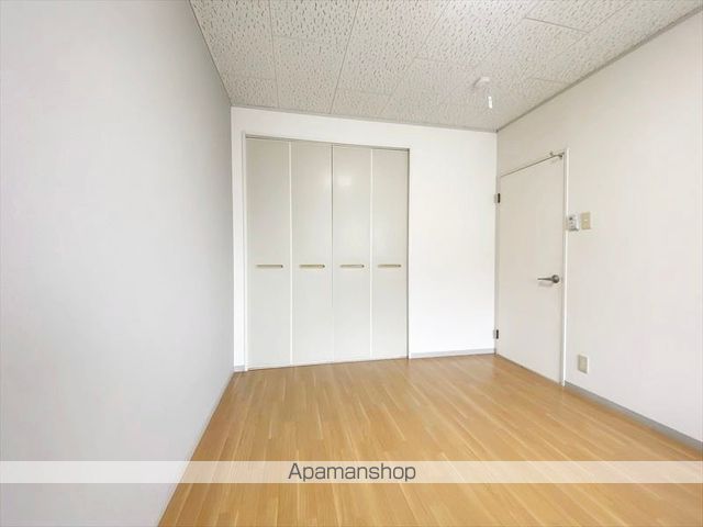 楠小路 A棟の内装写真
