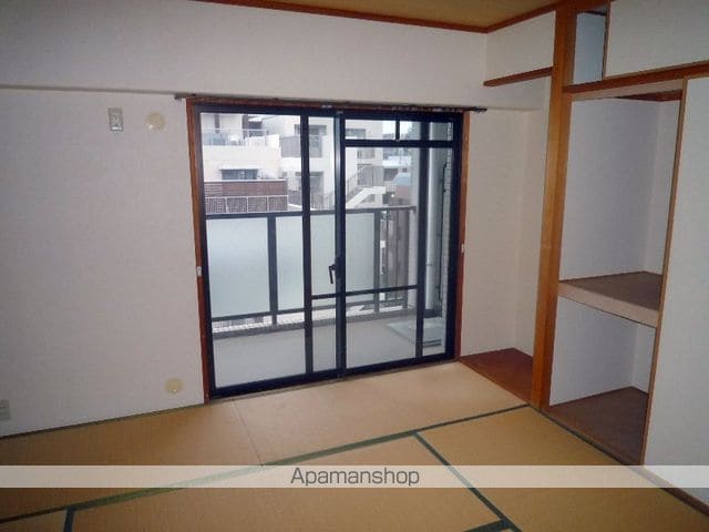ロイヤル苦楽園の内装写真