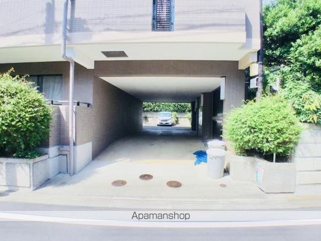 ロサレス荻窪の外観写真