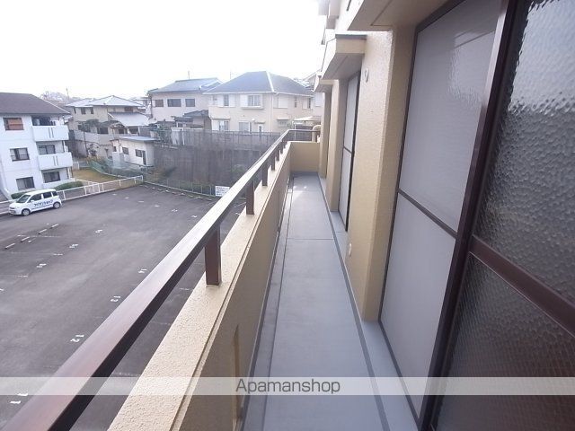 富雄サンパレスI号館の内装写真