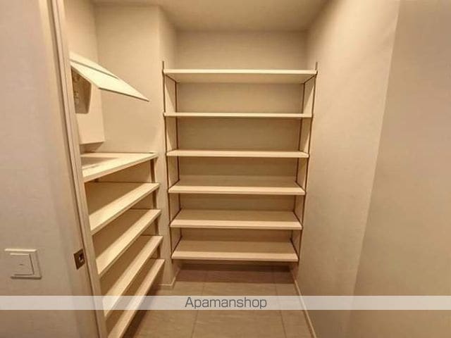 アイランドシティオーシャン&フォレストタワーレジデンスEAST棟の内装写真