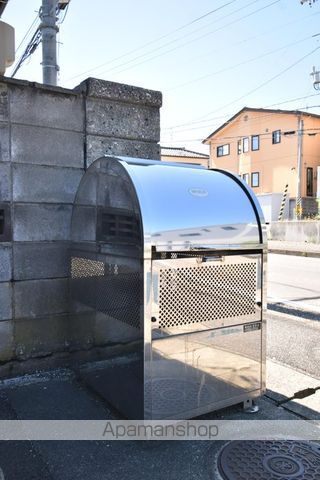 パインハウス IIの内装写真