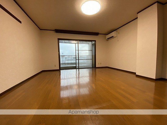 コスモ京塚の内装写真