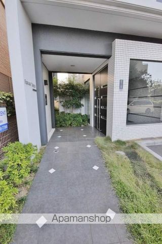 フルーヴトレーズの玄関写真