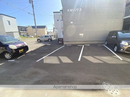 ＫＭハウス[1LDK/38.76m2]の駐車場
