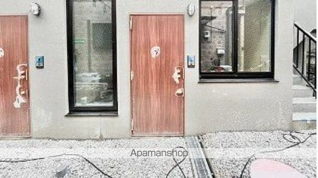 アピチェ戸越銀座の玄関写真