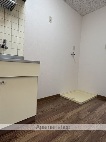 レピュート寺町の内装写真