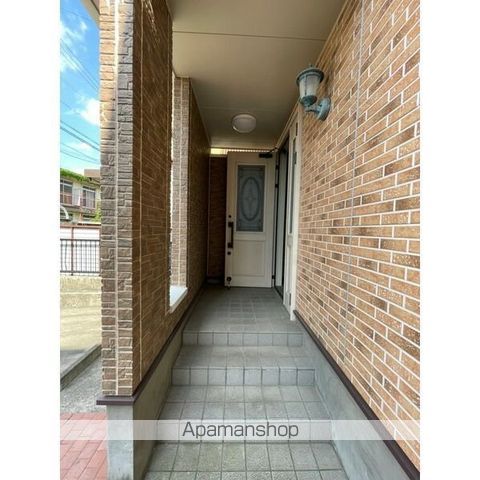 シャノワールの玄関写真