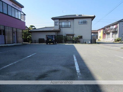 長野県長野市篠ノ井布施高田[1K/25.25m2]の駐車場