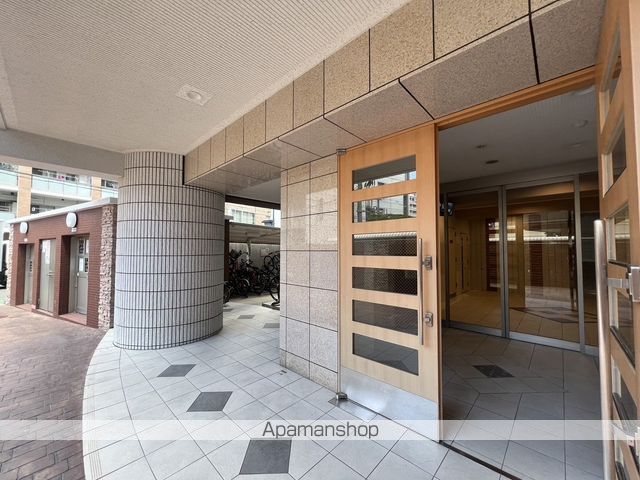 ヴィクトリア博多の玄関写真