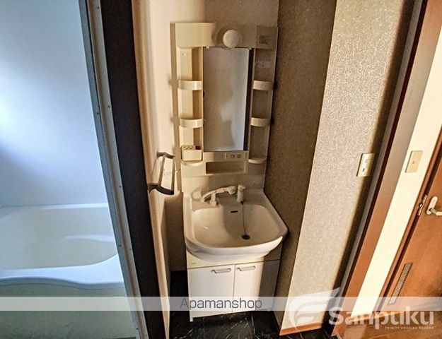 エーデルハイム栗田 A棟の内装写真