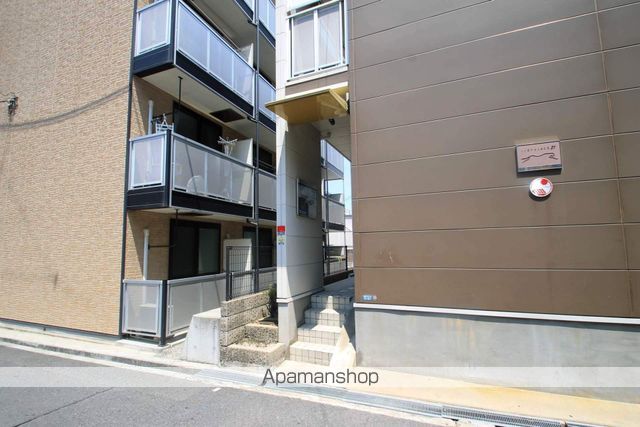 レオパレスヴィラ曽根Aの玄関写真