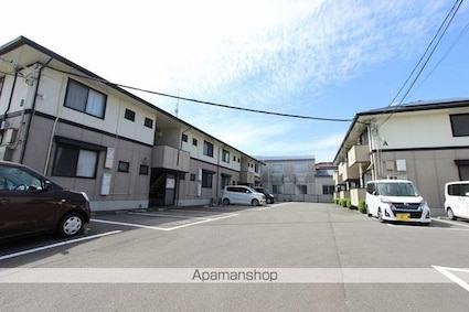 ベルジュネスＪ[2DK/48.53m2]の駐車場