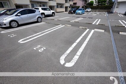 Ｍｓ’弐番館[1LDK/49.7m2]の駐車場