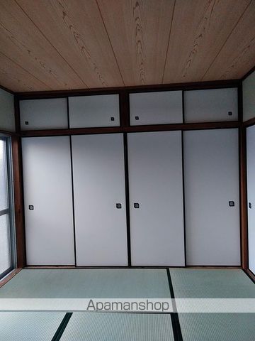 西岡マンションの内装写真