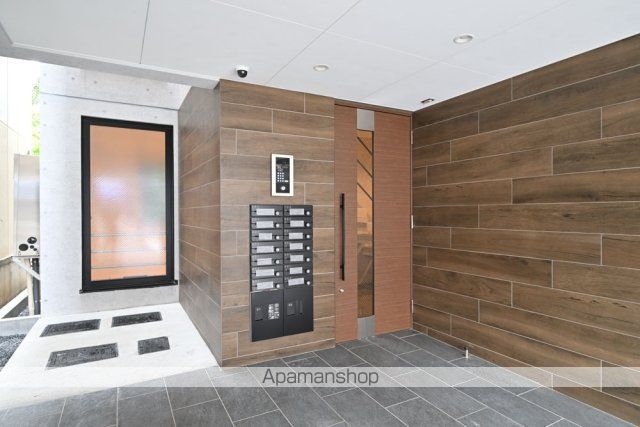 CASA SERENAの玄関写真