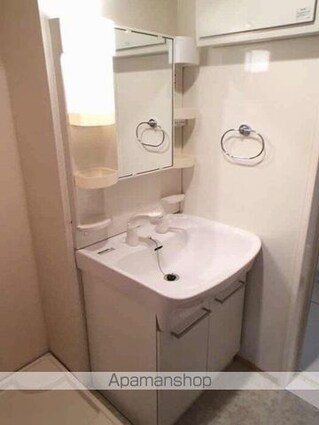 ヴィルドミール中今泉[2LDK/58.07m2]の洗面所