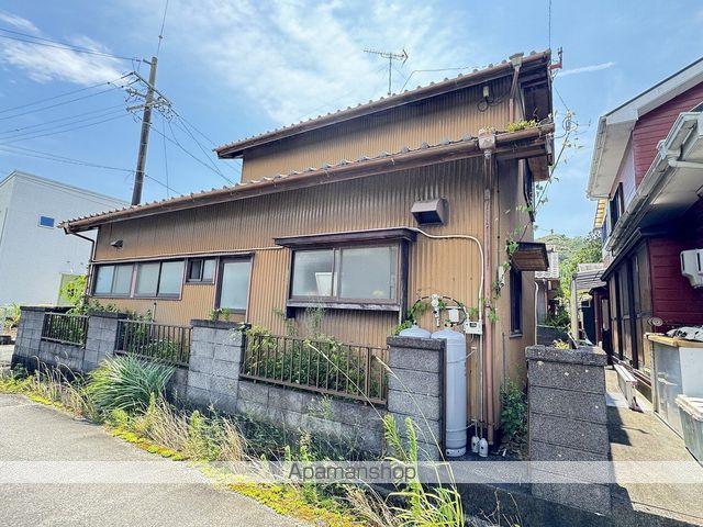 陽だまりとさえずりのしっぽハウスの外観写真