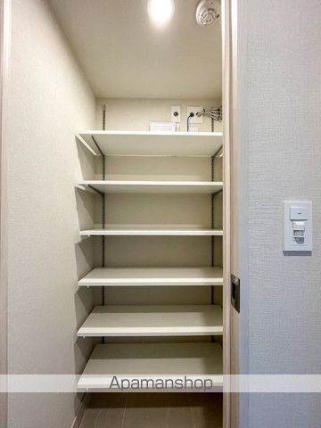 ロイヤルパークス有明の内装写真