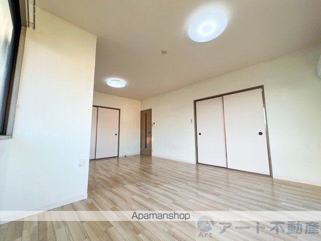 ハイカムール正円寺の内装写真