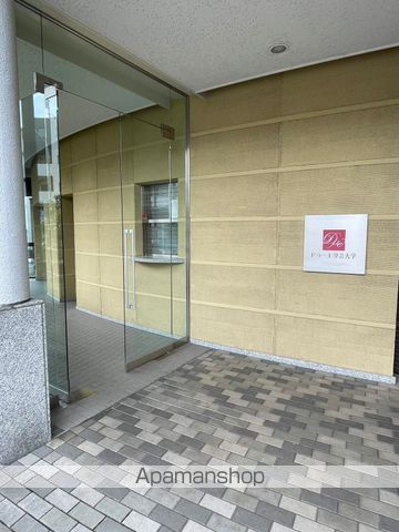 ドゥーエ学芸大学の玄関写真