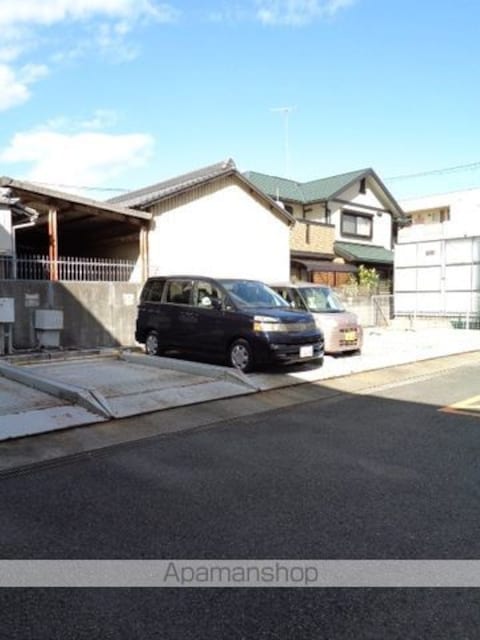 プレミール石川[3LDK/63.1m2]の駐車場