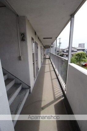 フローラル吉岡[1R/17.01m2]のエントランス1