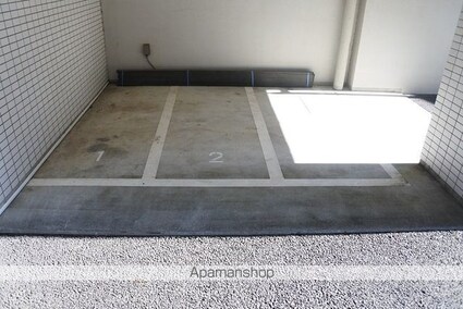 レディアス調布国領[1K/24.28m2]の駐車場