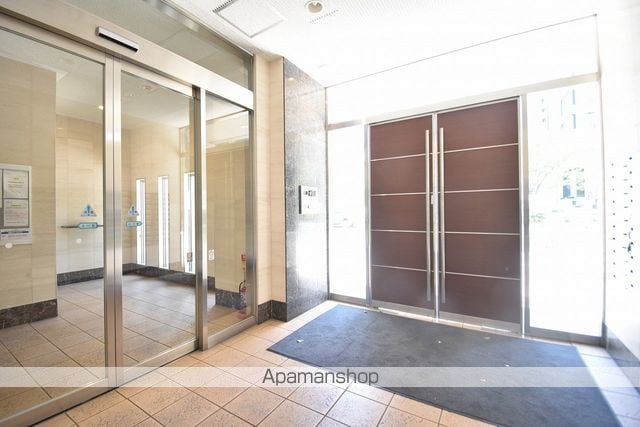 HF一番町レジデンスの玄関写真
