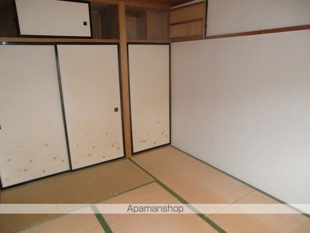 磯目マンションの内装写真
