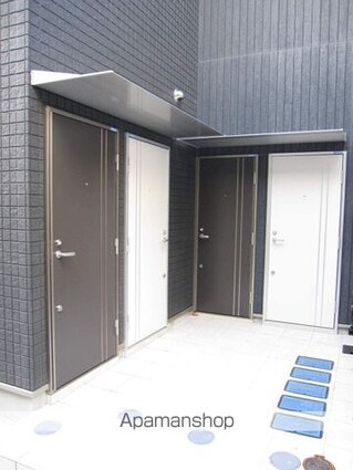 アーバンテラス高円寺南[1R/17m2]のエントランス1