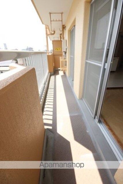 広島県広島市佐伯区皆賀４丁目[2LDK/58.89m2]のバルコニー