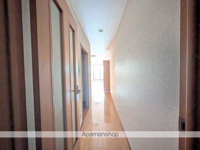 マンションパレロワイヤルの内装写真