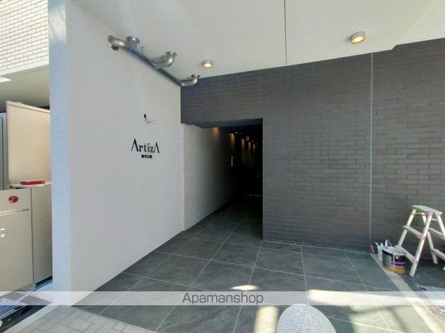 ARTIZA緑地公園の玄関写真