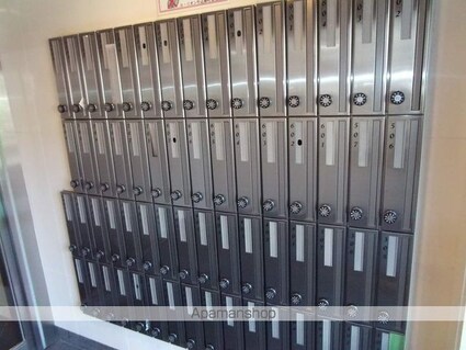 ル・リオン牛込柳町[1K/36.98m2]の共用部3