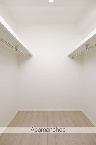 エンクレスト天神南PUREの内装写真