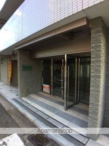 ラフィスタ横浜阪東橋Iの玄関写真