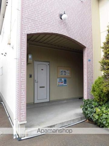 新潟市東区 2階建 築25年の玄関写真