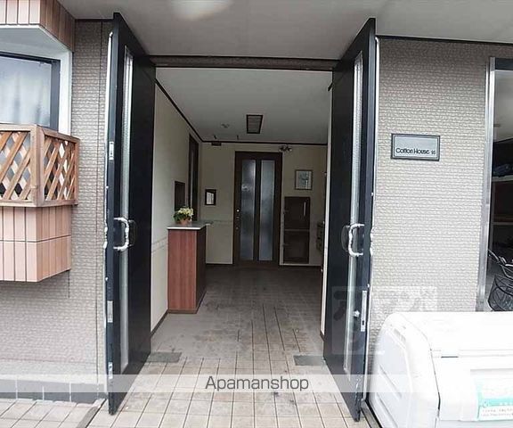 コットンハウス95の玄関写真