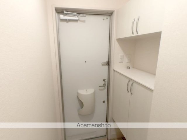 ドエル・ＴＯＭＯⅡ[2DK/62.38m2]の玄関