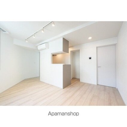 コンフォリア・リヴ渋谷本町[1LDK/39.98m2]のリビング・居間