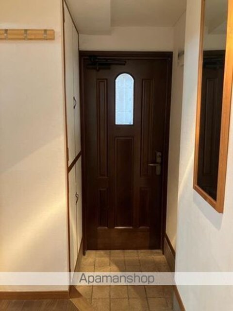 桜上水戸建[2LDK/67.45m2]の玄関