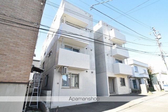 プラトリーナ澄川の外観写真